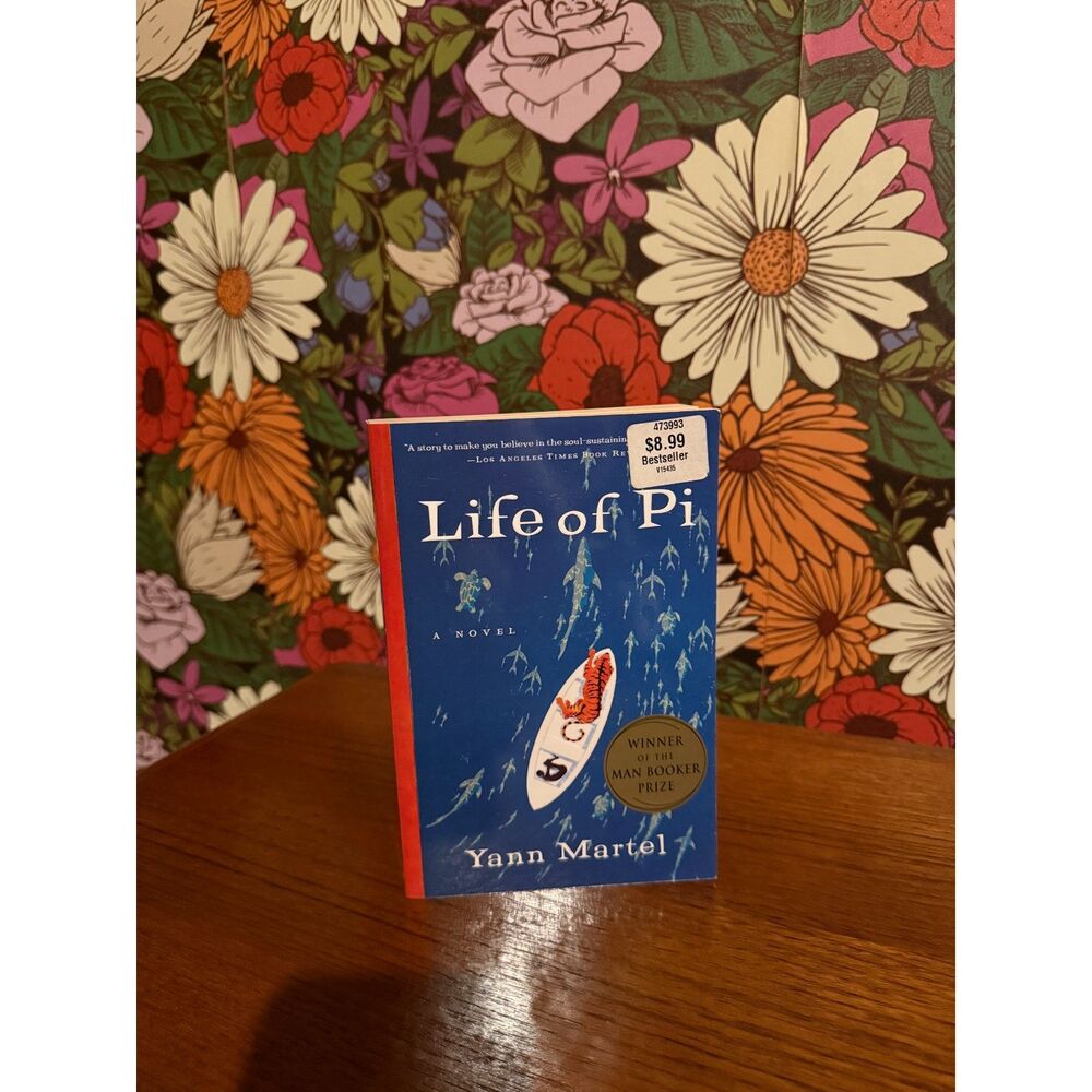 Life of Pi by Yann Martel, Like New (Paperback - Adventure)